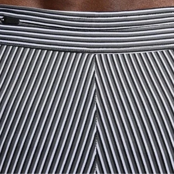 Nike AeroSwift Dri-FIT ADV 1/2-Length Running Tights Men's Size XL FN3369-013